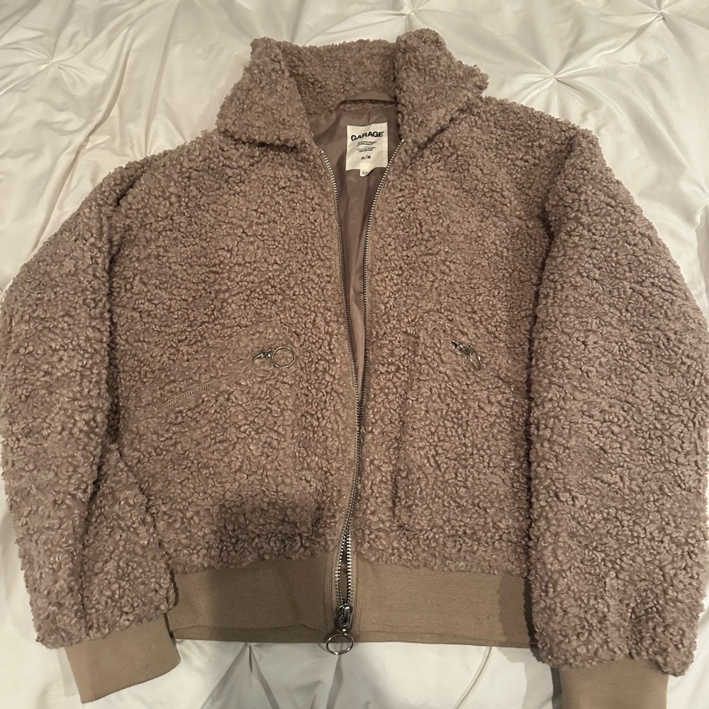 Garage Bomber jacket in Carmel brown.Don’t think it was ever worn!Perfect.Shaggy
